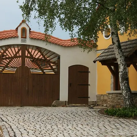 U Spejcharu Novy Kostel