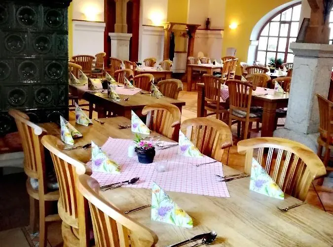 Hotel U Spejcharu *
